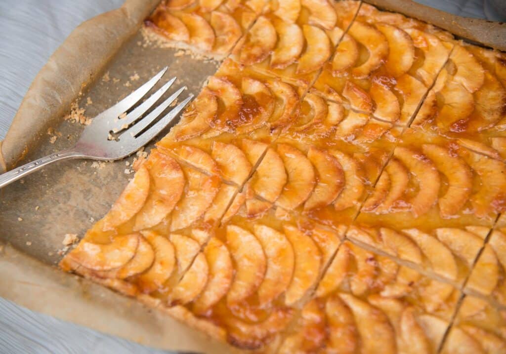 apple tart Montpelier Hunt Races, Image by © RL Johnson for Wine & Country Life