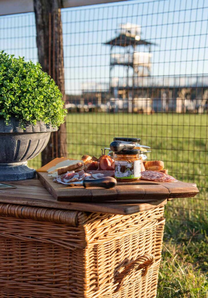 Foxfield Races, Image by © R.L. Johnson for Wine & Country Life