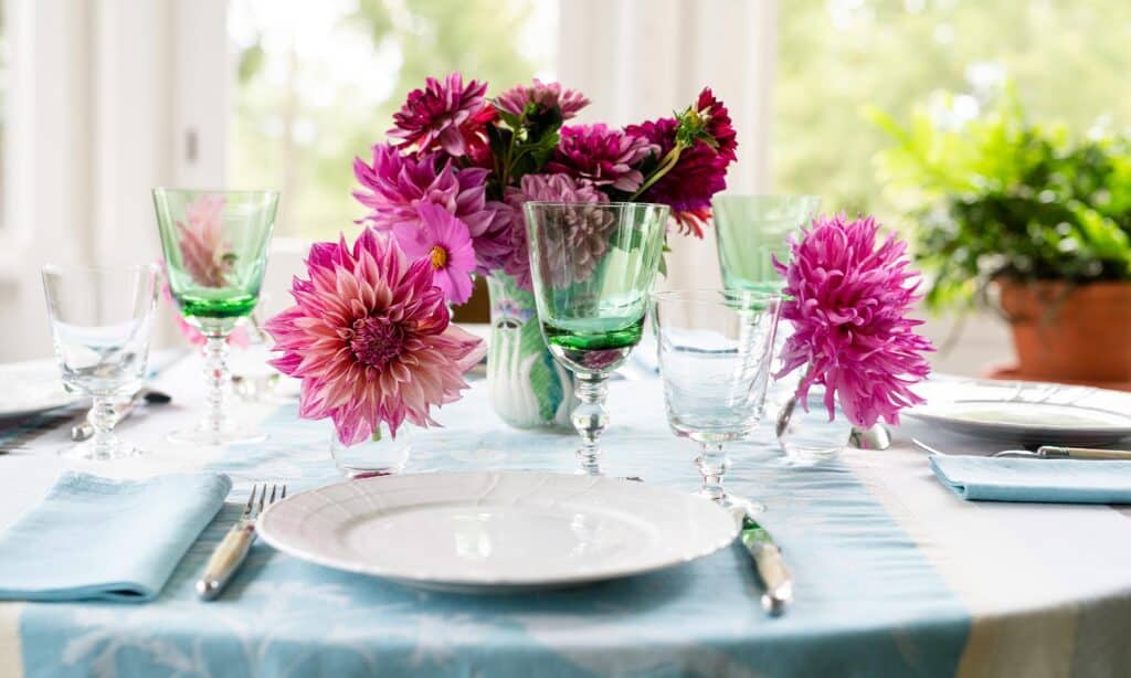 elizabeth locke dahlia place setting