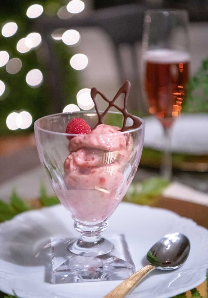 holiday vegan dinner mousse dessert raspberry