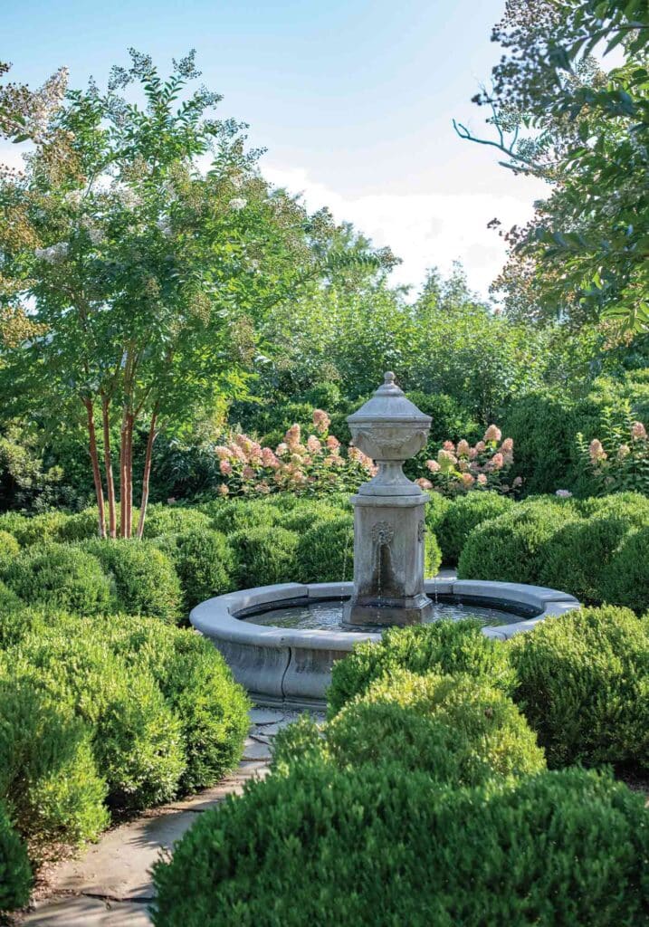 upper bundoran exterior fountain boxwood partierre