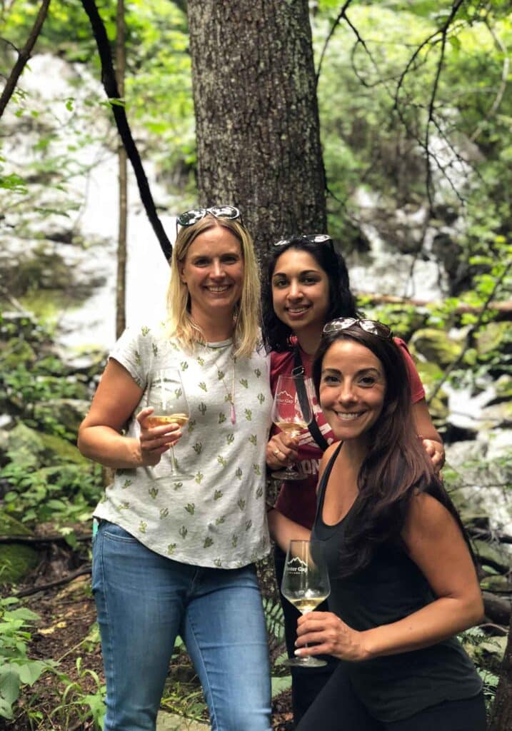 wine hike women wine hikes